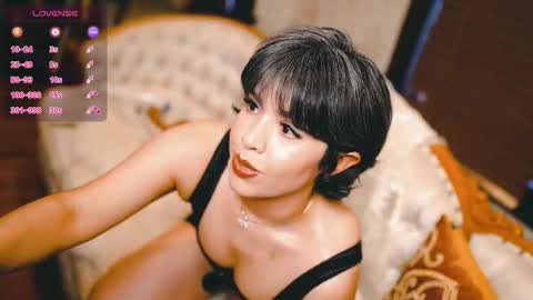 Snapshot of thecamwoman chatting on 10-20-25, 10:32 Joan online show from 10-20-25, 10:32