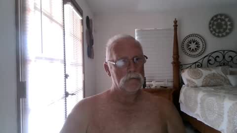 Snapshot of thecooltool_1 chatting on 09-11-25, 07:47 thecooltool_1 online show from 09-11-25, 07:47