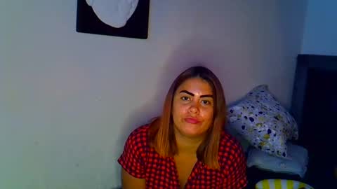 Snapshot of thecouplehavingall chatting on 02-28-25, 04:21 thecouplehavingall online show from 02-28-25, 04:21