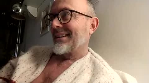 Snapshot of thedeardaddy chatting on 01-23-25, 12:25 Venice man online show from 01-23-25, 12:25