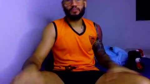 Snapshot of thedragonboyxxx chatting on 02-08-26, 04:49 thedragonboyxxx online show from 02-08-26, 04:49