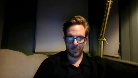 Snapshot of thedram chatting on 03-23-26, 07:40 DRAM online show from 03-23-26, 07:40