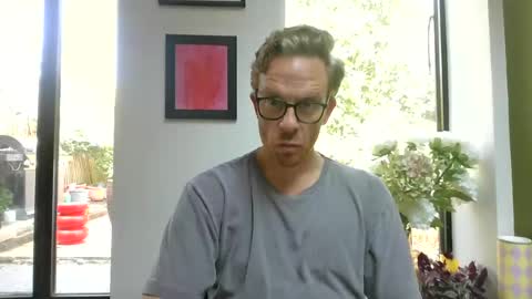 Snapshot of thedram chatting on 07-16-26, 09:15 DRAM online show from 07-16-26, 09:15