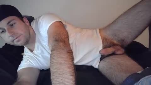 Theetwohander online show from 10-28-25, 03:21