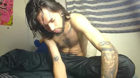 independent Model online show from 02-05-25, 01:37