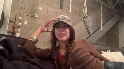 Snapshot of thegabzilla chatting on 04-01-26, 02:45 thegabzilla online show from 04-01-26, 02:45