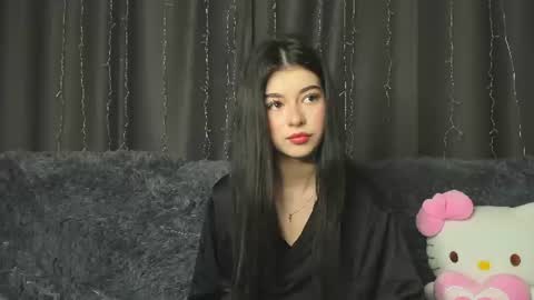 Snapshot of thegirlyoullcomebackto chatting on 06-15-26, 09:06 Anora online show from 06-15-26, 09:06