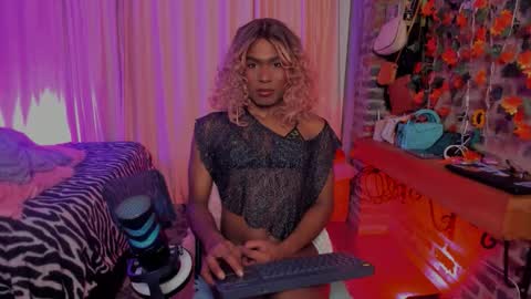 Goldie online show from 03-25-26, 10:32