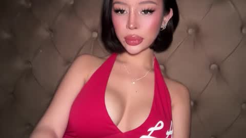 Elle  dont forget to folloW me and thumbs up online show from 03-08-26, 04:16