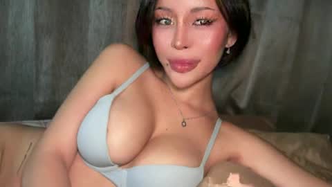 Elle  dont forget to folloW me and thumbs up online show from 06-27-26, 01:06