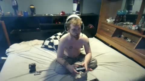 fuzzyfox online show from 09-12-25, 06:57