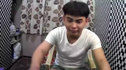 Snapshot of thehugecomeback chatting on 01-25-25, 01:52 Xerxis online show from 01-25-25, 01:52