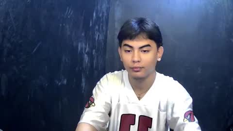 Snapshot of thehugecomeback chatting on 02-09-25, 08:24 Xerxis online show from 02-09-25, 08:24