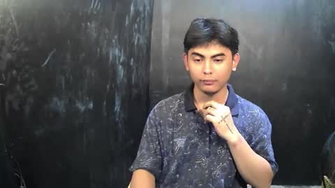 Snapshot of thehugecomeback chatting on 02-12-25, 03:40 Xerxis online show from 02-12-25, 03:40