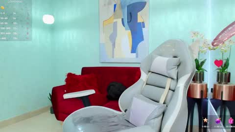 Theia  online show from 01-19-25, 03:42