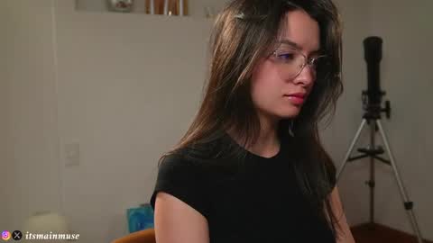 Iris online show from 04-25-26, 11:02