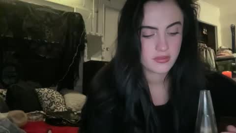 Snapshot of thejennataylor chatting on 02-14-26, 05:48 thejennataylor online show from 02-14-26, 05:48