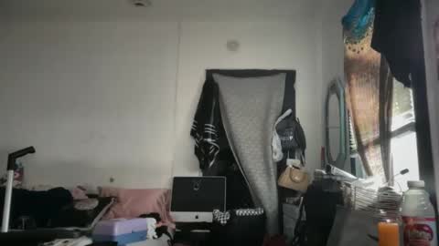 Snapshot of thejennataylor chatting on 05-31-26, 10:44 thejennataylor online show from 05-31-26, 10:44