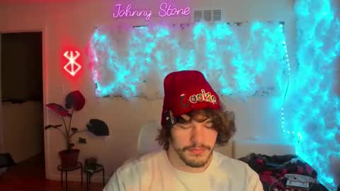 Snapshot of thejohnnystone chatting on 03-08-26, 01:14 Johnny Stone online show from 03-08-26, 01:14