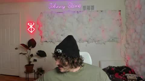 Snapshot of thejohnnystone chatting on 03-11-26, 12:27 Johnny Stone online show from 03-11-26, 12:27