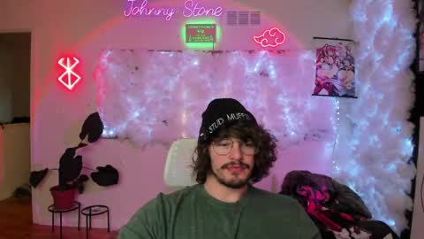Snapshot of thejohnnystone chatting on 04-21-26, 12:12 Johnny Stone online show from 04-21-26, 12:12