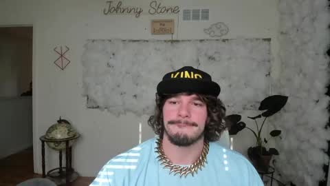 Snapshot of thejohnnystone chatting on 05-08-26, 11:21 Johnny Stone online show from 05-08-26, 11:21