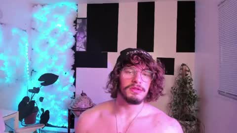 Snapshot of thejohnnystone chatting on 05-16-26, 12:07 Johnny Stone online show from 05-16-26, 12:07