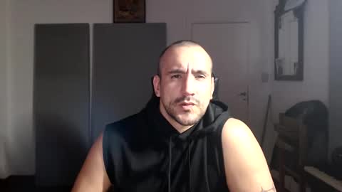 KINGOFPAINS online show from 10-19-25, 04:46