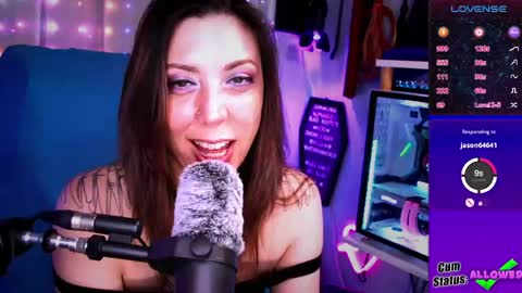 Snapshot of thekittengirlnix chatting on 04-28-26, 07:19 Nix online show from 04-28-26, 07:19