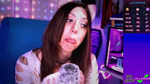 Snapshot of thekittengirlnix chatting on 04-30-26, 07:09 Nix online show from 04-30-26, 07:09