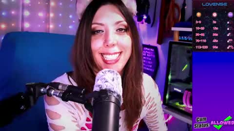 Snapshot of thekittengirlnix chatting on 04-30-26, 08:57 Nix online show from 04-30-26, 08:57