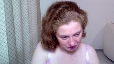 Ella online show from 11-24-25, 08:25