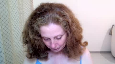 Snapshot of theladysblush chatting on 06-24-26, 06:18 Ella online show from 06-24-26, 06:18