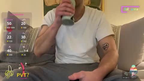 Snapshot of thelevelbelow chatting on 12-21-25, 03:13 thelevelbelow online show from 12-21-25, 03:13