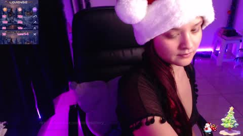 thelittlecherry_ online show from 12-19-24, 02:45