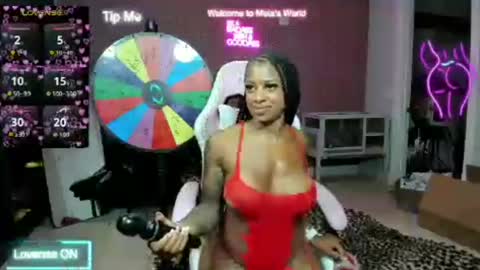 Snapshot of themanseater chatting on 06-26-26, 02:38 Themaneater online show from 06-26-26, 02:38
