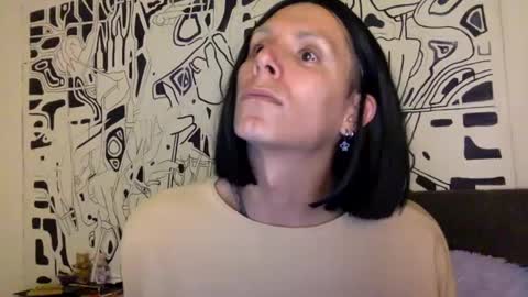 Lucy Lucy online show from 02-27-25, 02:32