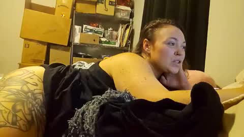 Stephanie Fuller online show from 11-27-25, 06:59