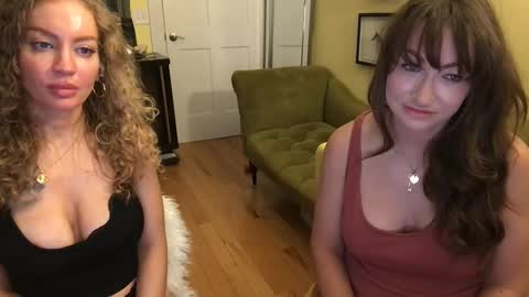 Snapshot of themrsnelson chatting on 04-21-26, 07:36 Cach Nelson online show from 04-21-26, 07:36