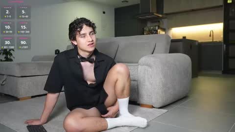  THEO- MATEO  online show from 02-06-26, 11:08