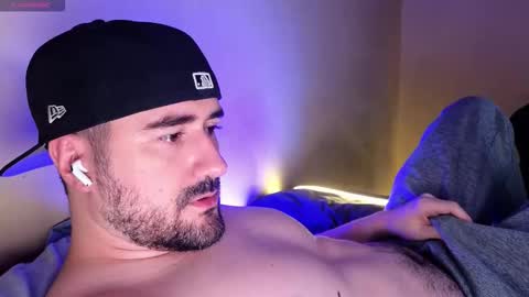 Theo Ravi online show from 12-22-25, 03:36