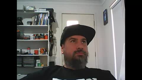 aussiebeard online show from 10-16-25, 01:50