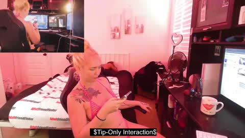 The Plug Love  Friends online show from 11-26-25, 06:09