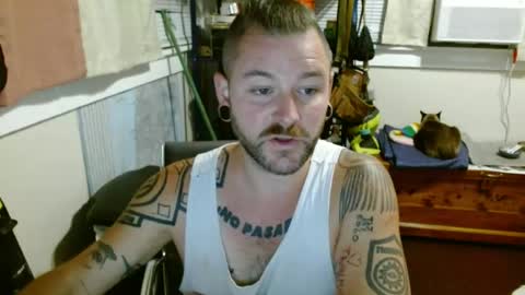 Snapshot of thequantumcertainty chatting on 06-12-26, 07:40 thequantumcertainty online show from 06-12-26, 07:40