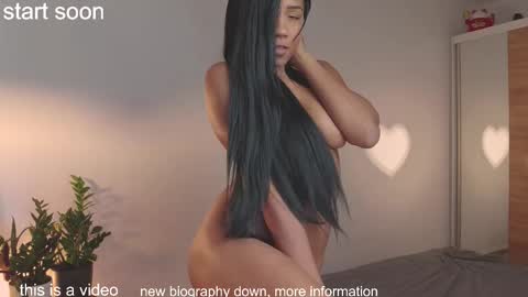 YAYA  online show from 09-19-25, 08:16