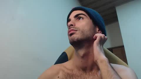 Santiago Enrique online show from 10-24-25, 06:21