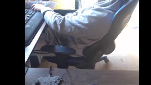 Snapshot of therealbigcheese0695 chatting on 03-01-25, 03:27 therealbigcheese0695 online show from 03-01-25, 03:27