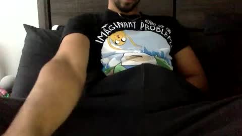 Snapshot of therealbs chatting on 11-04-25, 03:00 therealbs online show from 11-04-25, 03:00