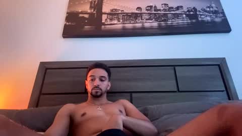 Snapshot of therealbs chatting on 03-23-26, 11:47 therealbs online show from 03-23-26, 11:47