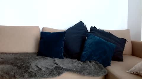 Yoshi online show from 02-18-25, 02:06